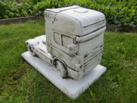 Beton Sattelschlepper, Betondfigur für den Garten