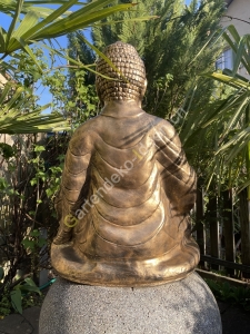 Buddha Figur von Hinten