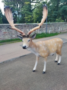 Damhirsch Dekofigur lebensgross, 175 cm hoch 1