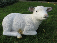 Dekoschaf Schaf Gartenfigur, liegend, 53 cm lang