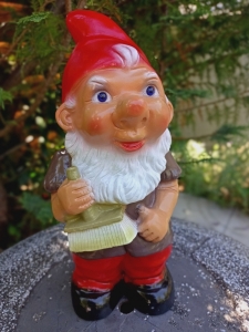 Maler- Gartenzwerg, 27 cm hoch 7