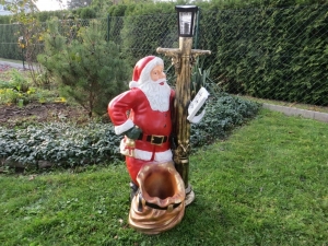 Grosser beleuchteter Deko Weihnachtsmann 