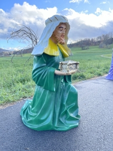 Profilansicht der grossen Krippenfigur Kaspar