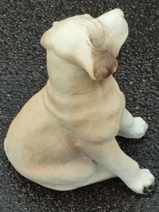 Kleine Hundefigur Deko Labradorwelpe sitzend, 35 cm hoch 3
