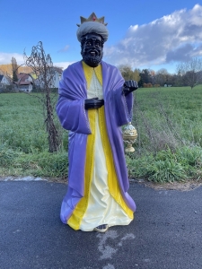Grosse Krippenfigur Melchior in der Frontansicht