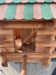 Vogelfutterstation zum Aufhängen mit Futterdosierer