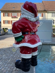 Weihnachtsmann Figur mit solar Laterne LED aussen